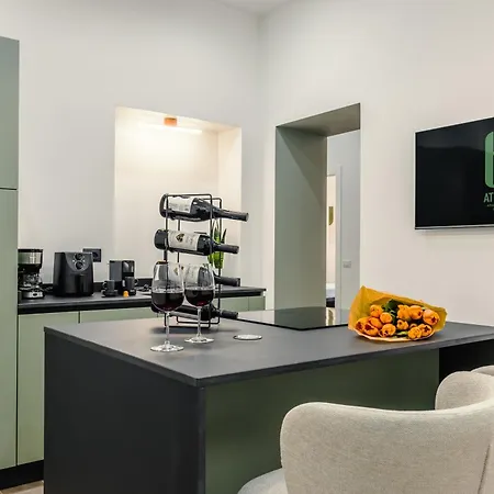 At Six - New Designer In The Center! Appartement Rome