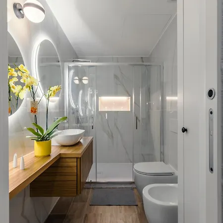 Appartement At Six - New Designer In The Center!