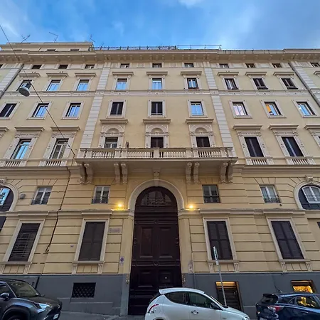 At Six - New Designer In The Center! Appartement Rome