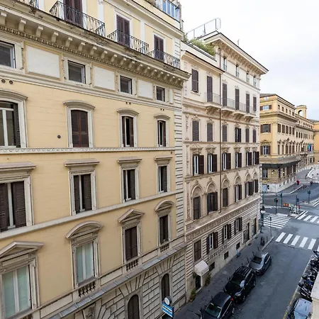 Appartement At Six - New Designer In The Center! *